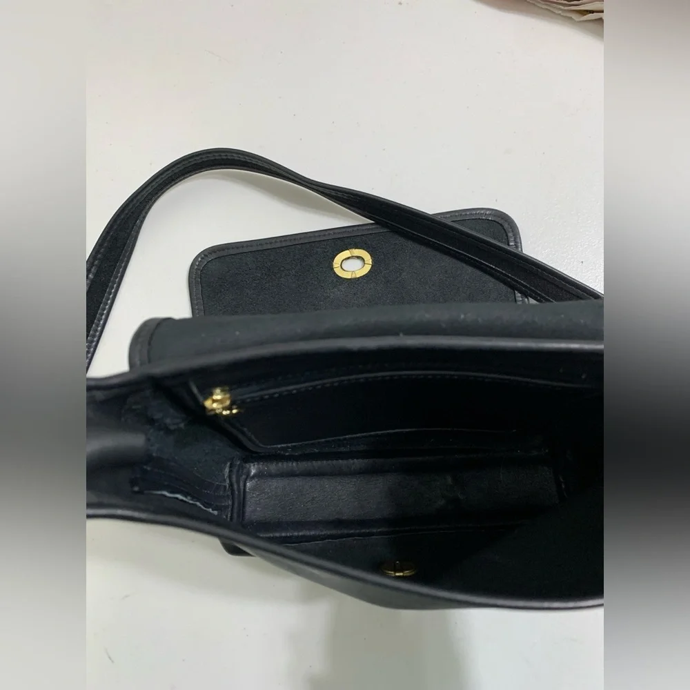 💕👜Vintage Coach Black Leather Crossbody Satchel💕👜 - Picture 11 of 11